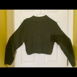 New cropped green sweater